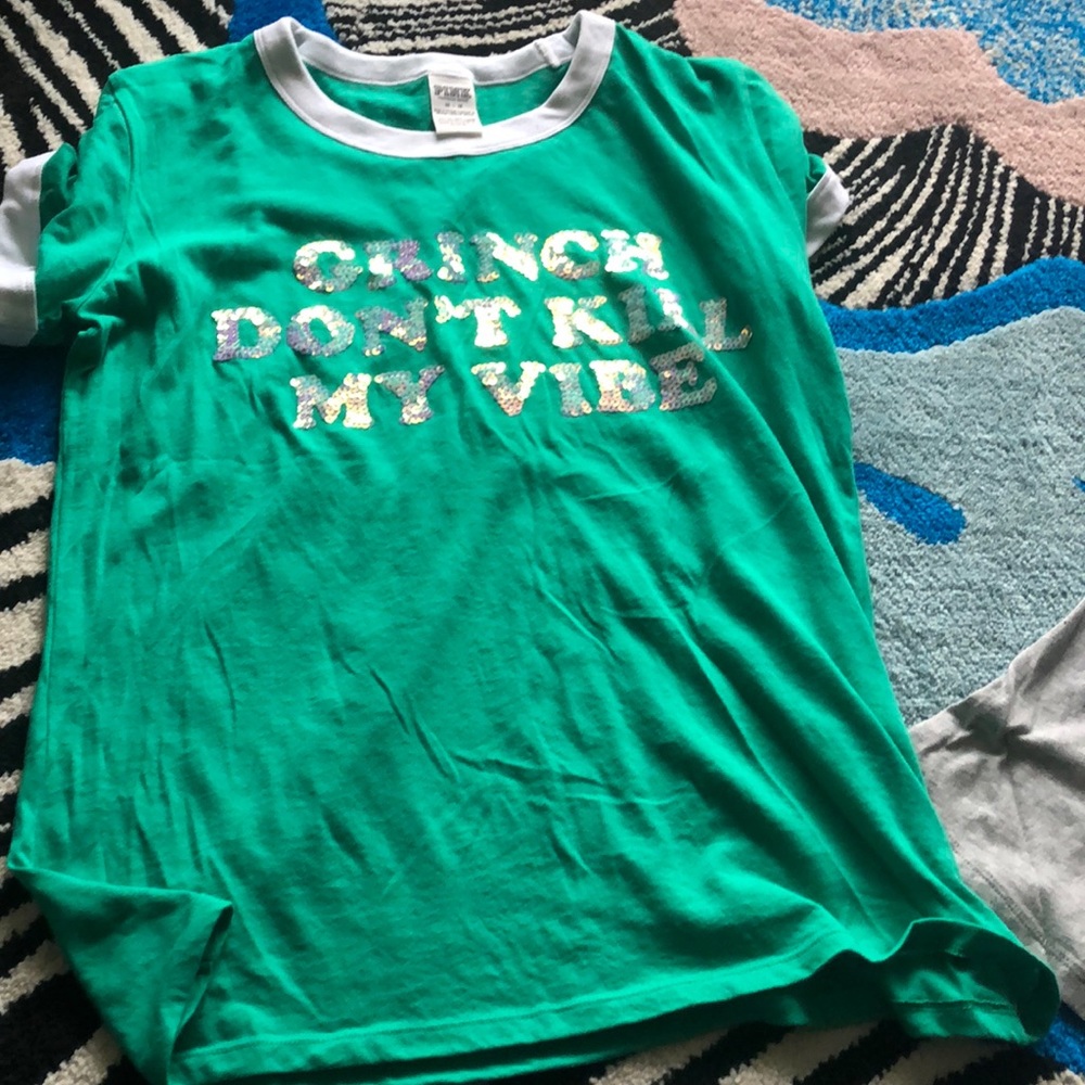 2 PINK VICTORIASECRETS CREW TOP - Picture 2 of 2